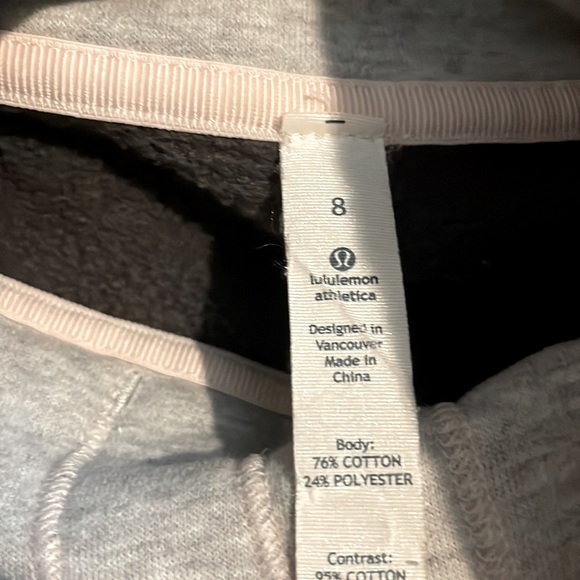 Lululemon Avenue Pullover Sweatshirt Heathered Light Grey /
Soot Light - Picture 7 of 8
